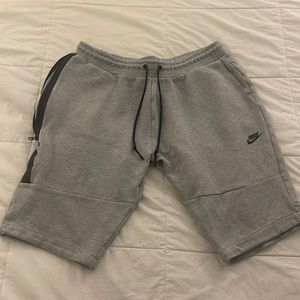 Nike Tech Grey Shorts XXL